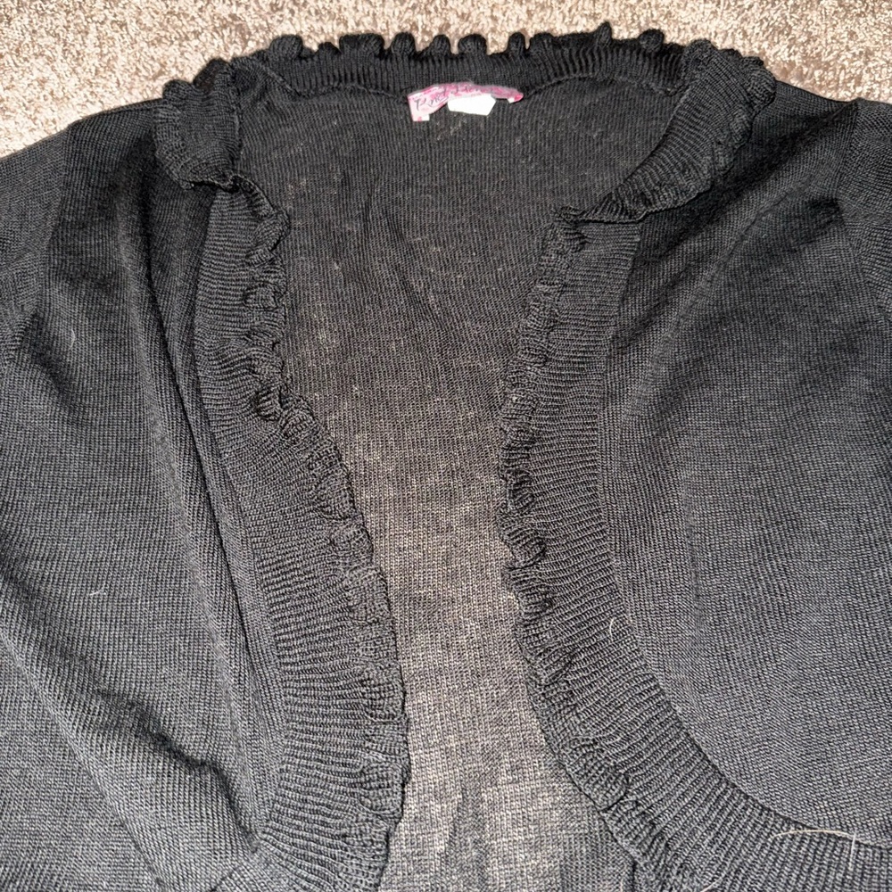 Knit Minded Ruffled Shrug - Picture 2 of 3